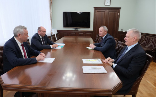Губернатор Андрей Травников и руководитель Россельхознадзора Сергей Данкверт провели рабочую встречу